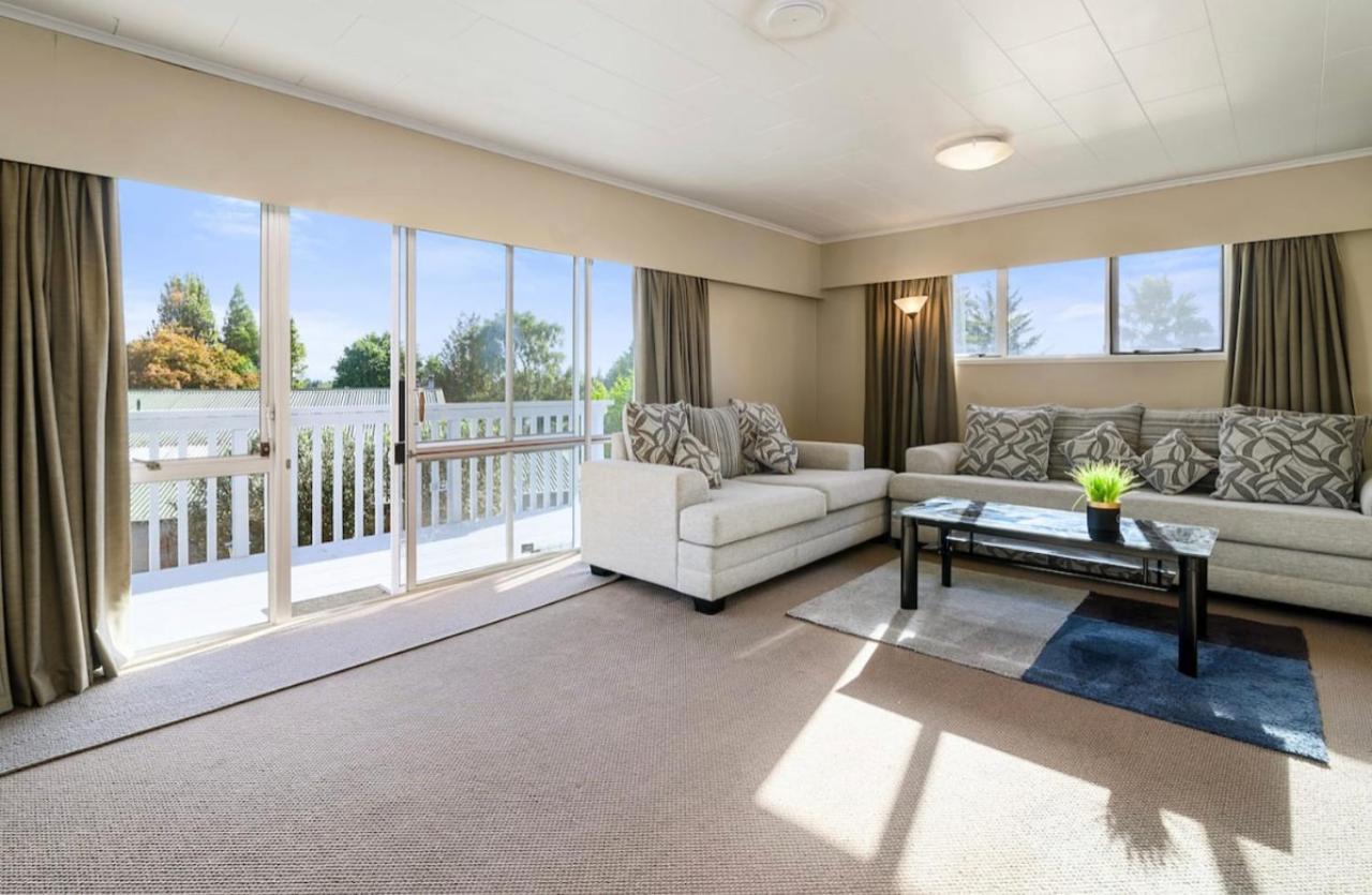 Spacious Utuhina Holiday House Rotorua Eksteriør bilde