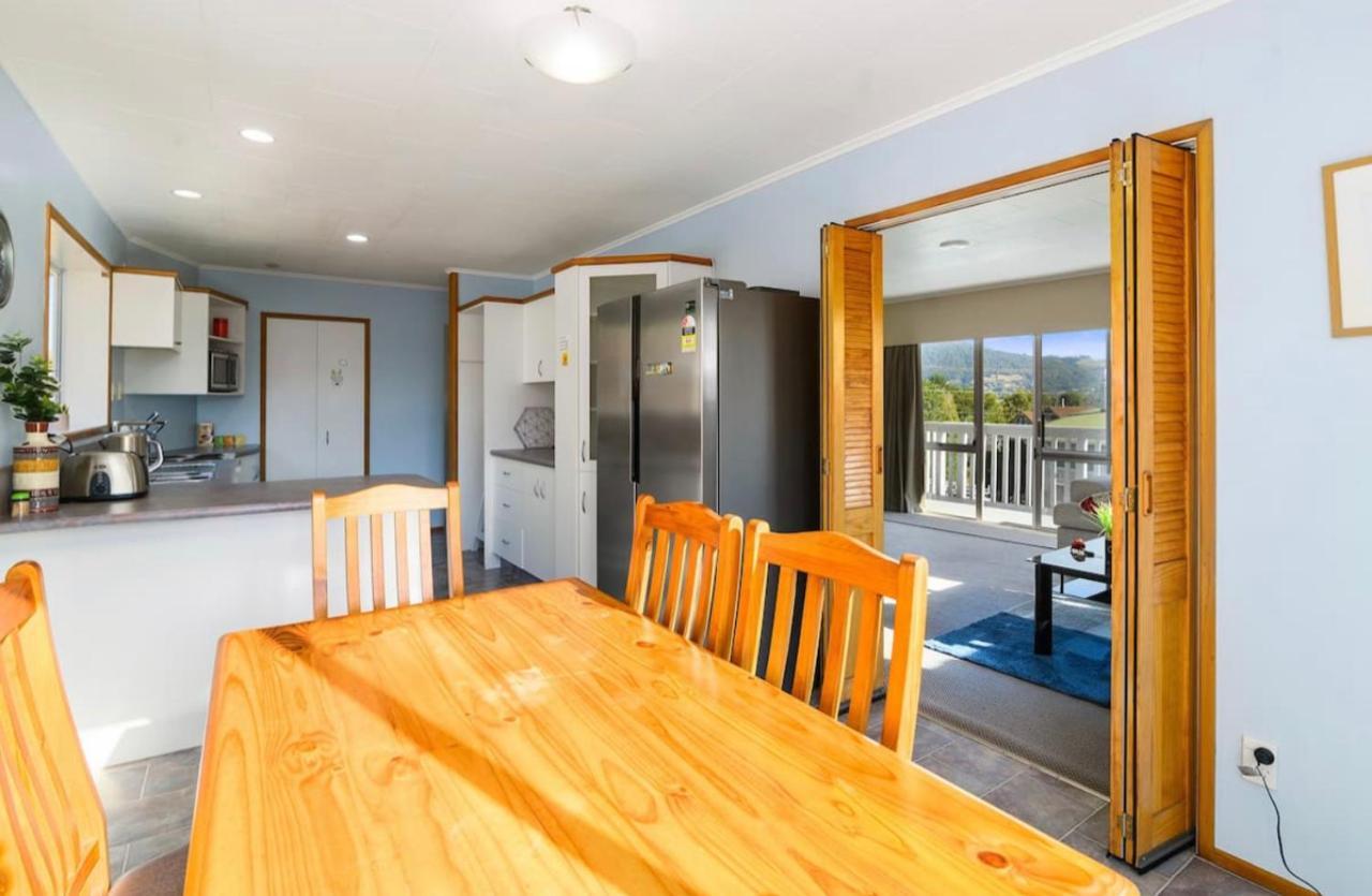 Spacious Utuhina Holiday House Rotorua Eksteriør bilde