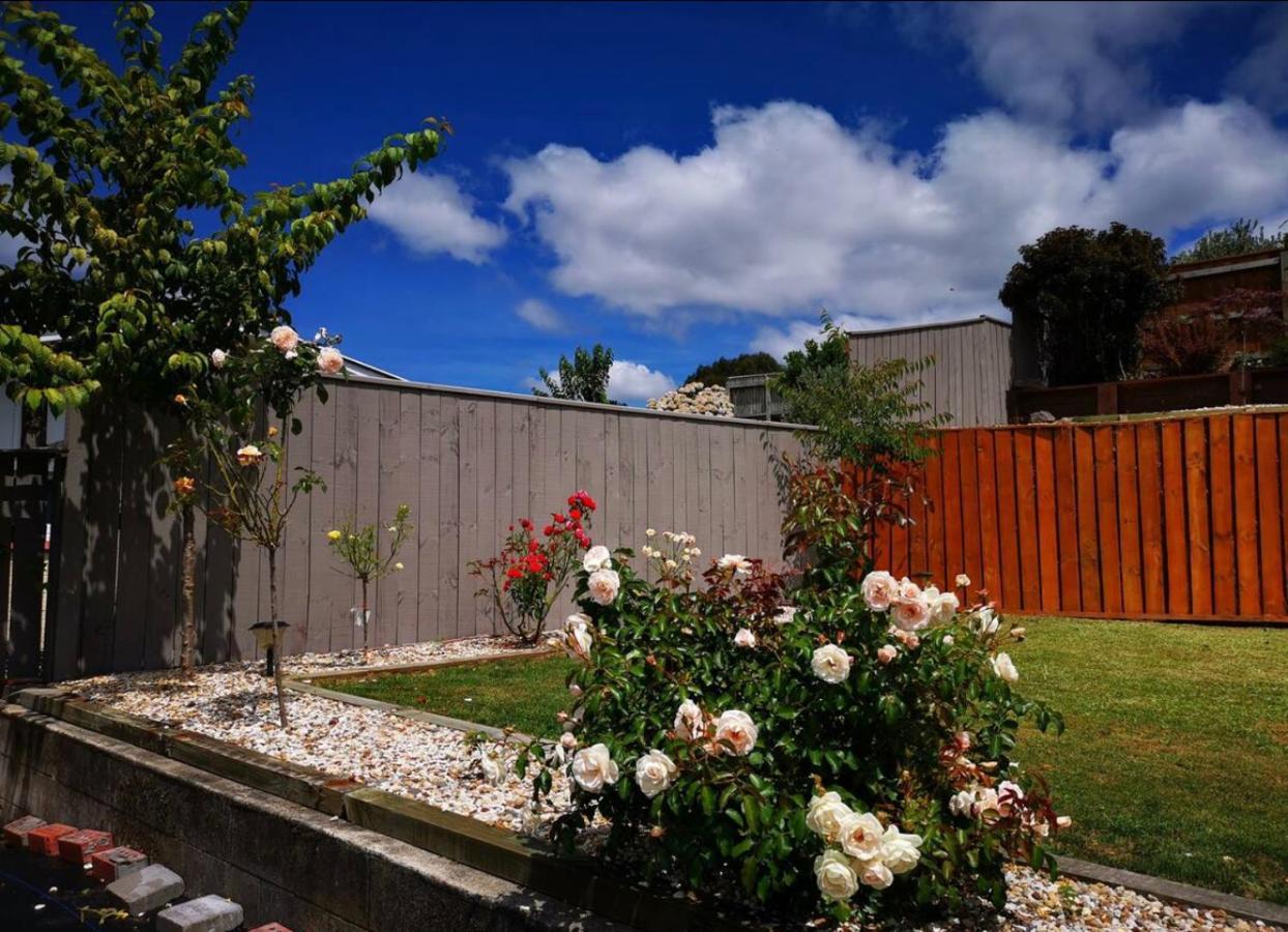 Spacious Utuhina Holiday House Rotorua Eksteriør bilde