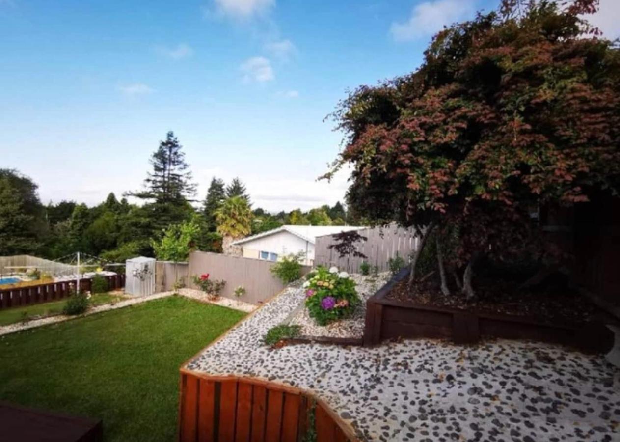 Spacious Utuhina Holiday House Rotorua Eksteriør bilde